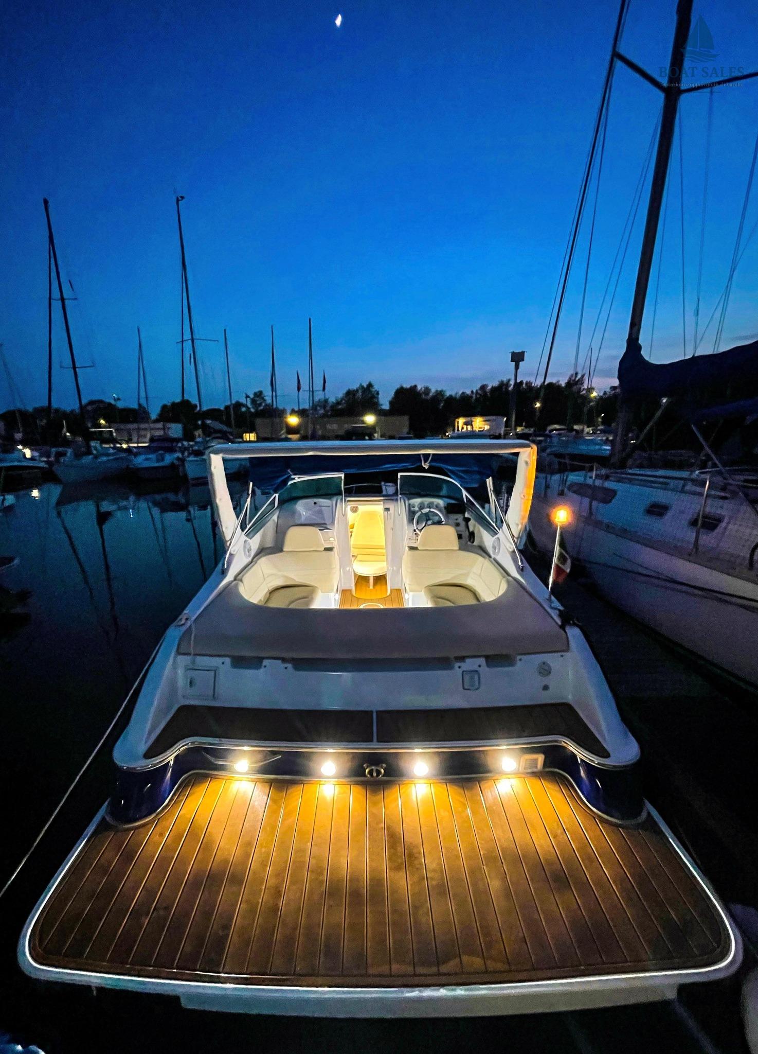 Chris-Craft 26 Crowne